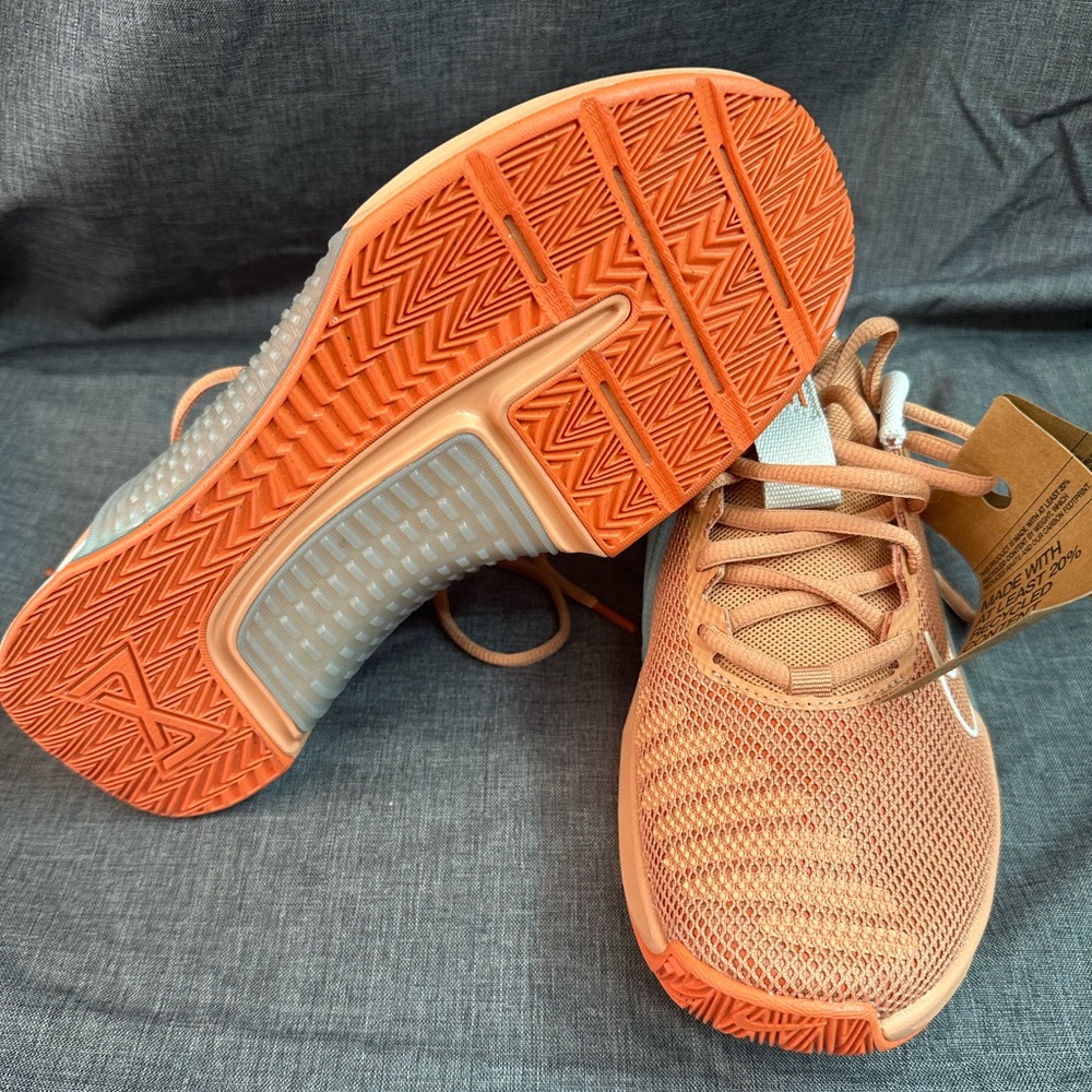 Nike Metcon 9 Women's  7.5 Orange Grey Sneakers DZ2537 200 - Picture 4 of 6